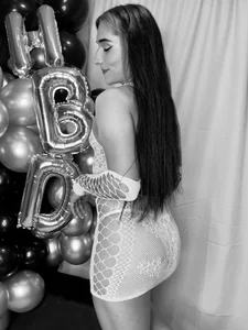 SkarletRuiz One more year 🎂🎁 Pic