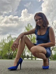 Lissabeta Pussy în forest Immagine  2