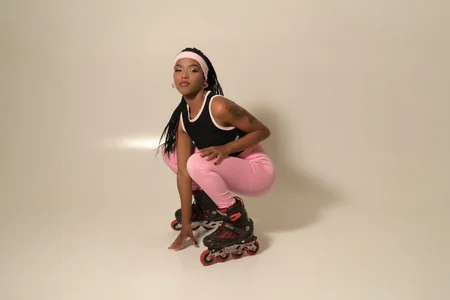 AriiMonroee GIRL ON WHEELS Immagine  5