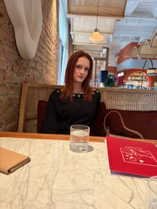 AliceSin_ Public Pic 9