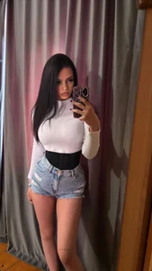 just me de kayley_gunner  photos