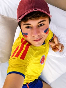 AxellCullen 💛💙❤️ 사진 2