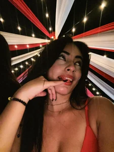 silkSigh149 Public Foto 4