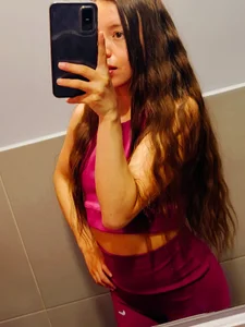 VioletaNova GYM #cute #skinny #latina #natural Gambar 3