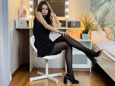 AsterQuinn Public Pic 4