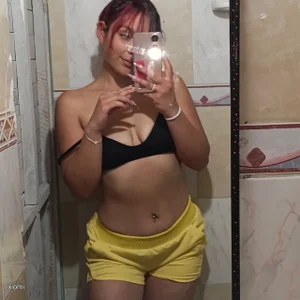 Annie_Anal Public Pic 4