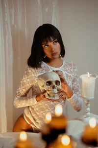 Milu_carbajal_x 🤍"There are looks that touch more than hands... yours is one of them."💀 사진