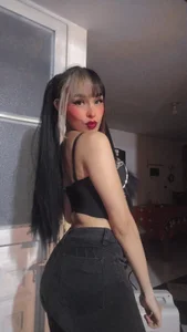 Luna-Foxx Public Hình 3