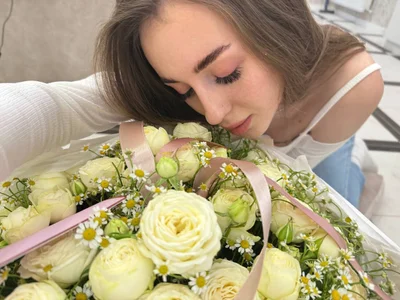 emmii_miu: Behind the Screen 🤫 ( фото)