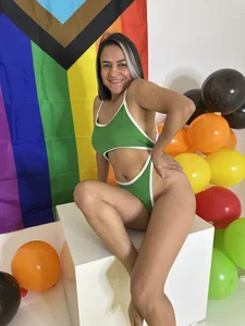 allice_greenHappy LGBT Pride Day 🌈图片 4