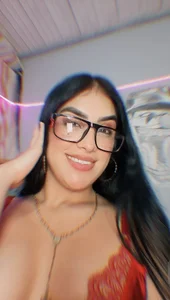 My luscious lips crave you 💋🤤 de Bigtiti01 Foto 4