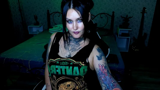 Emmybrightj_ I rock Star! Yes! I such a dirty, dirty rock star, yeah Dirty, dirty, dirty Pic 9