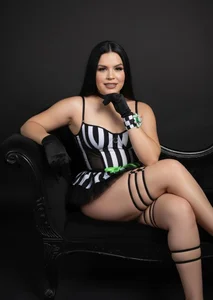 Alanna-sloppy “Charming your senses with a spell of pleasure 🖤🔮” 圖片 5