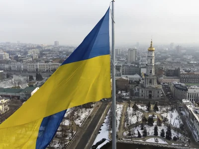 theSmallest-dick Давай Украина (Come on Ukraine)! I'm from Belarus but in UK since 1997. I speak Russian Pic 5