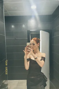 HopeOliger Just me Pic 3
