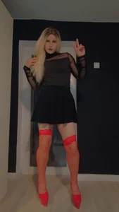 Alice_Sweet15 Public Pic 5