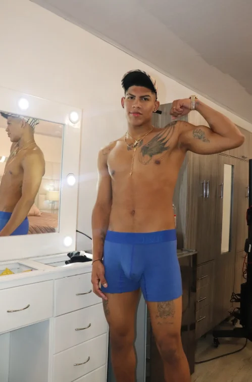Public de Damian_latinxxx  Imagens