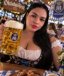 Cloe_35 oktoberfest Gambar 3