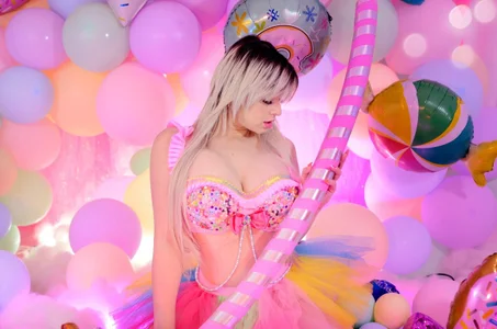 XXMILE: Public ( 2 фото)