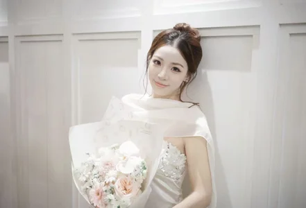 iio-You “与国同庆，与己共悦”🌷八月甘一 🎂生日快乐！ 사진 4