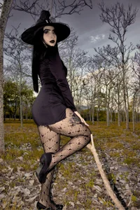 natasha_moreno My witch cosplay for Halloween Immagine  8