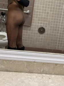 Gl0vedL0ver Public Pic 3