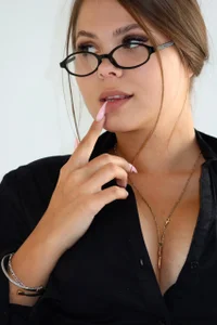 Kira_love_81 Who should we call to the board? Pic 4