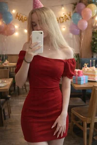 T1ffanyL Public Immagine  2