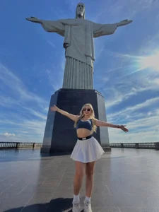 AmyyRusso Brasil 💛💚 รูป 