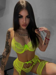 NaomyBlackBarbie Vibes! Pic 3