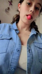 Akhanexxx Public Pic 4