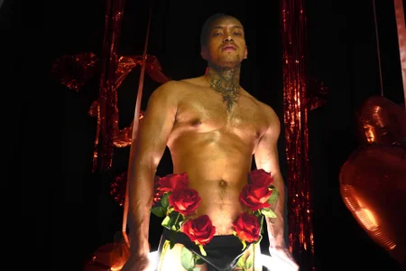 Stiven_collins Saint Valentine's صورة واحدة|Stiven_collins Saint Valentine's صورتان|Stiven_collins Saint Valentine's  4 صور|Stiven_collins Saint Valentine's  4 صورة