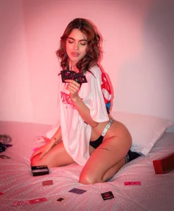 sammy_devinne Rojo llamativo 🔥🔥🔥 Pic 5