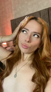 LanaMills_ Public Hình 3