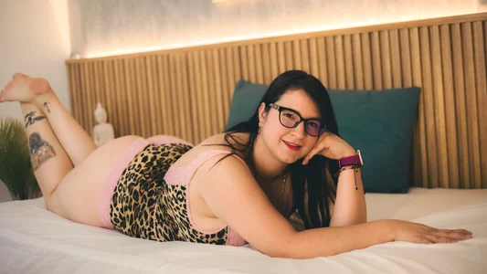 Soe_Lara In my new lingerie Immagine  2