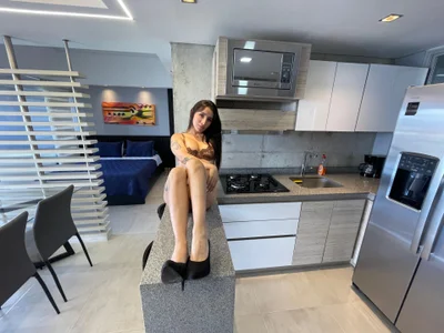 leila_petitee_のBeige seduction in the kitchen ♥の 8枚の写真