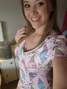 Neonstar Gfe Foto's صورة واحدة|Neonstar Gfe Foto's صورتان|Neonstar Gfe Foto's  3 صور|Neonstar Gfe Foto's  3 صورة