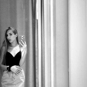 LeilaBilberry Public Pic 6