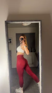 Lilly-Luscious Public รูป 