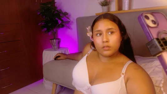 SOPHI_MORGANN when im online  2টি ছবি