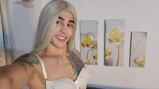 Barbie_Alanna Public Pic 2