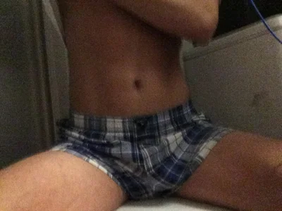 codecrombie Public صورة واحدة|codecrombie Public صورتان|codecrombie Public  صور|codecrombie Public  صورة