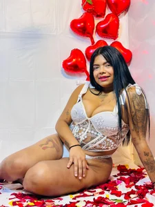 Luna_and_Rose This heart doesn’t whisper… it roars. ❤️‍🔥😈 slika 4