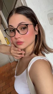 IvyRous glasses🙈 Pic