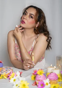 RoseWillsson 🎉🄷🄱🄳 🅃🄾 🄼🄴👑 Pic 2