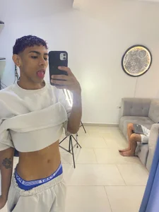 Alee de CUTE_BOYS2026  3 Imagens