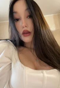 RennaBodziony Public Pic