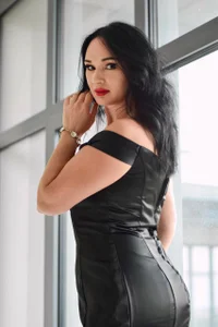 Sofia_Ford Lady Sofia Hình 4