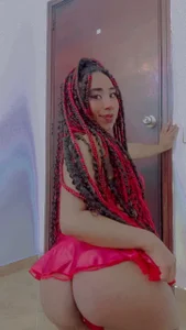 _Eveelyn Public 사진 2