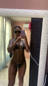 Brenda_Mooree Public Gambar 5